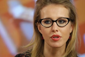 Die Journalistin Xenia Sobtschak hat ihre Kandidatur bei der russischen Präsidentenwahl im März 2018 erklärt.