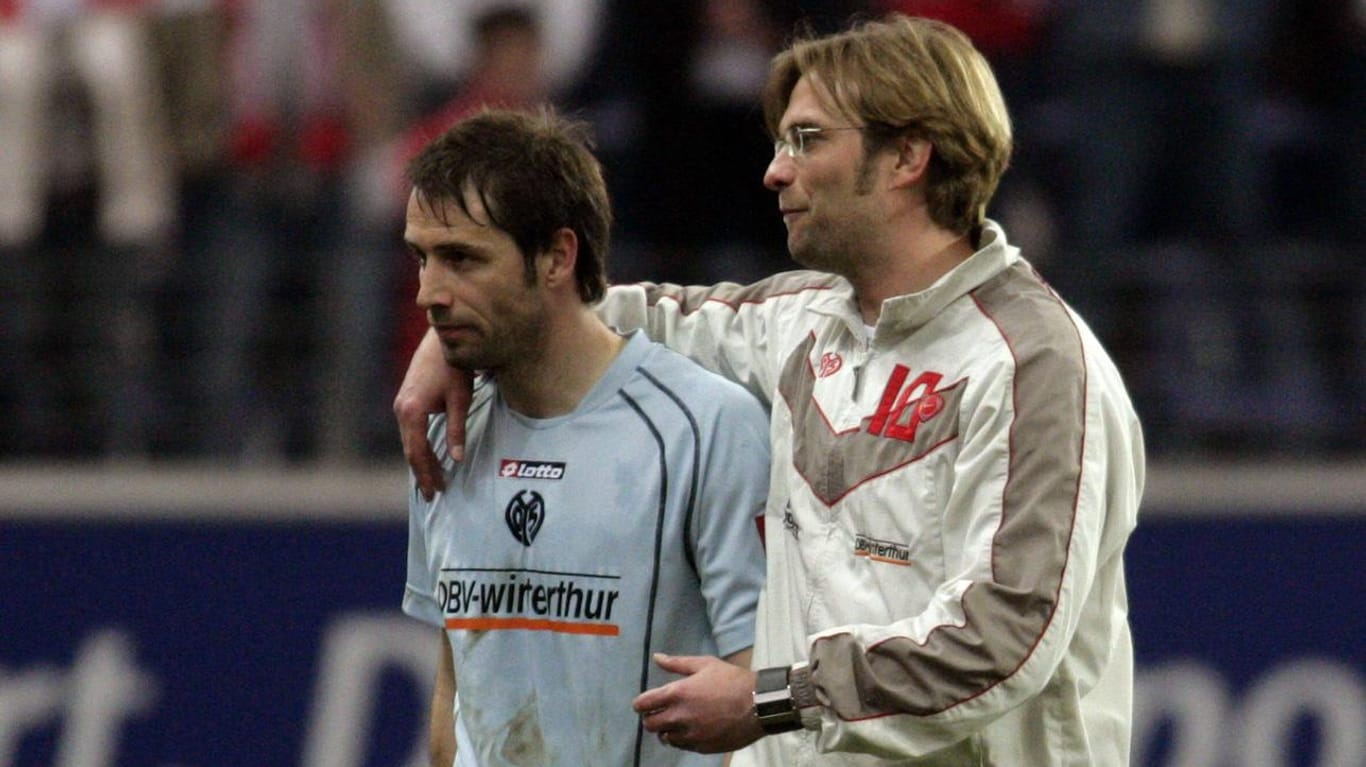 Sechs Jahre lang war Jürgen Klopp (r.) Trainer von Marco Rose bei Mainz 05.