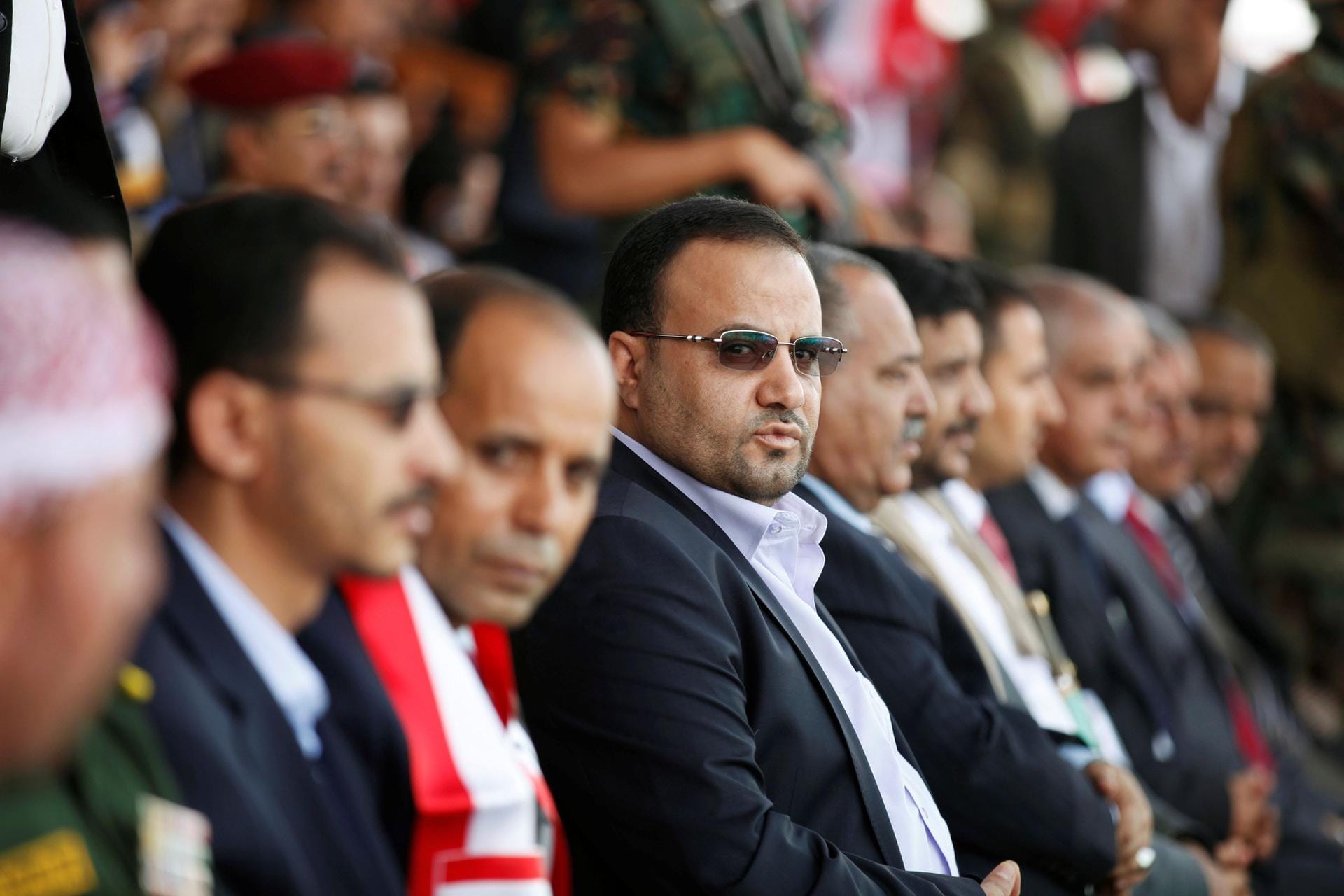 Saleh al-Sammad (vierter von links), führt das Supreme Political Council im Jemen an. Saleh al-Sammad (vierter von links), führt das Supreme Political Council im Jemen an.
