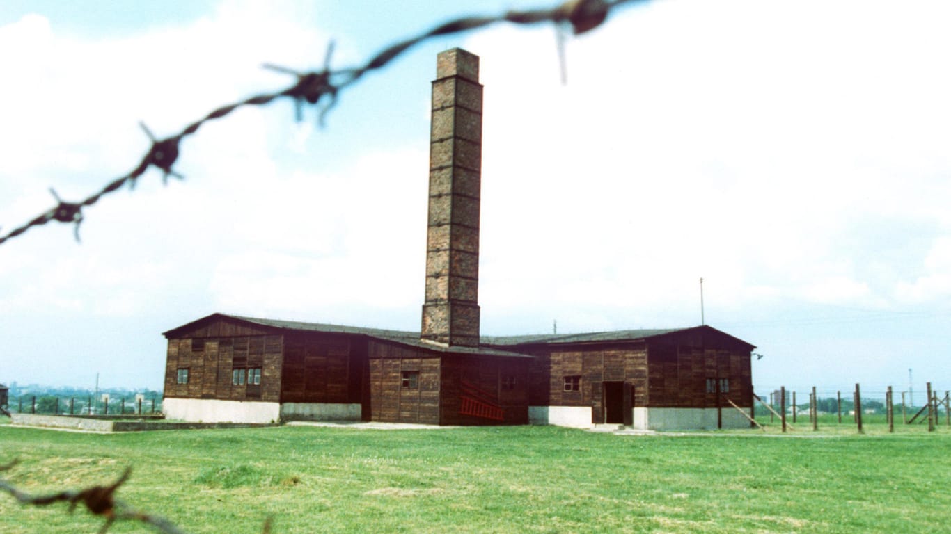 Ein Gebäude, in dem die Gaskammern und Verbrennungsöfen untergebracht waren, im ehemaligen Konzentrationslager Majdanek in Lublin (Polen).