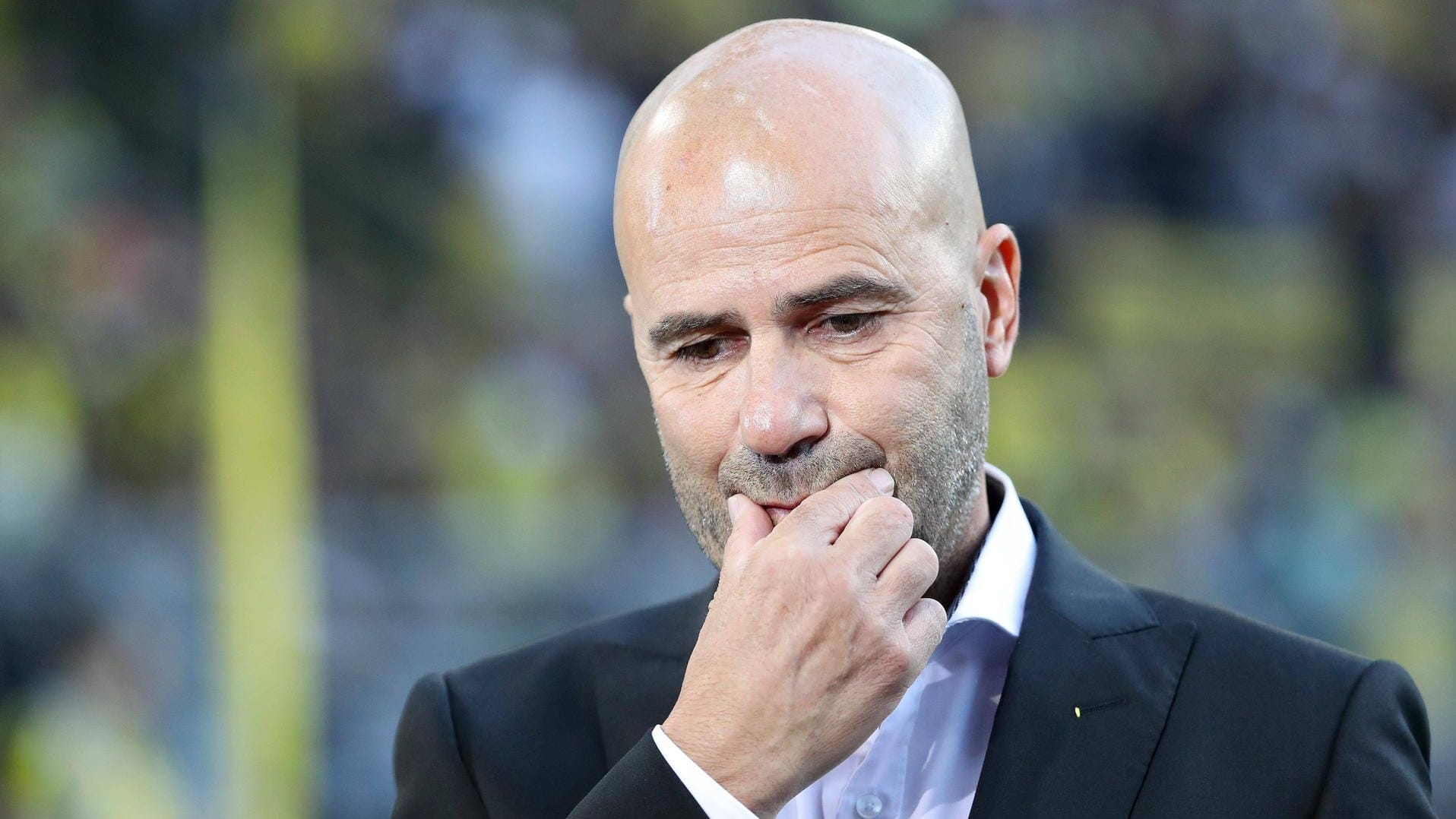 Die Abwehr wird für Peter Bosz immer mehr zum Dauerproblem.