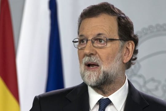 Spaniens Ministerpräsident Mariano Rajoy greift durch.