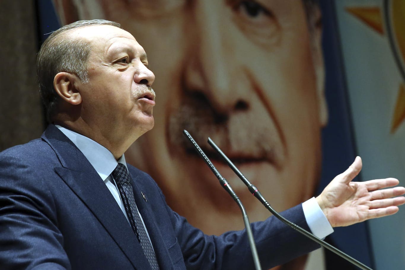 Der türkische Staatspräsident Recep Tayyip Erdogan hat die USA erneut scharf kritisiert.