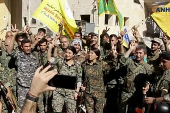 Dank der Unterstützung der SDF verliert der IS an Boden.
