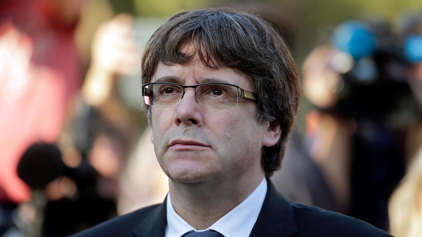Dem katalanischen Regierungschef Carles Puigdemont droht Gefängnis.