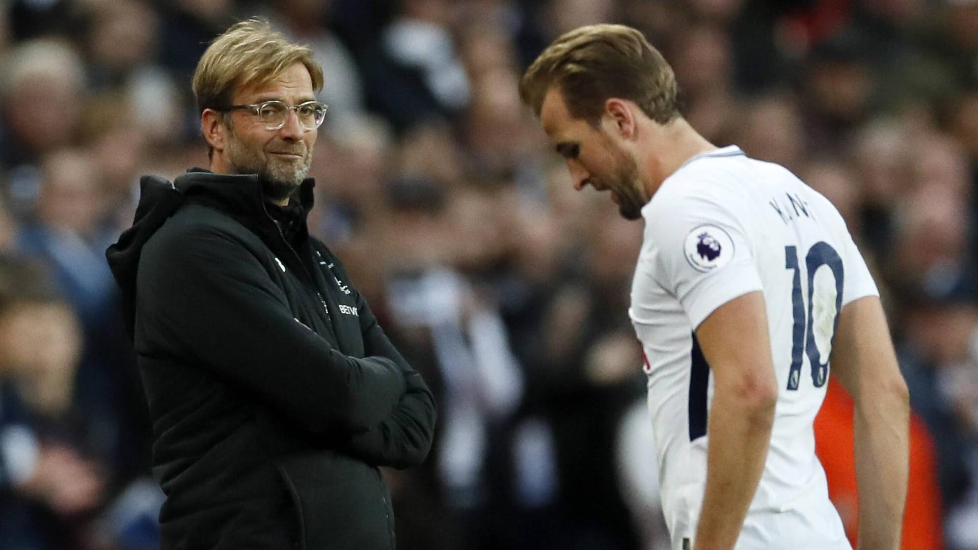 Ein bedienter Jürgen Klopp: Harry Kane (r.) traf für Tottenham doppelt Ein bedienter Jürgen Klopp: Harry Kane (r.) traf für Tottenham doppelt
