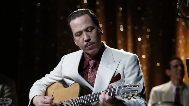 Reda Kateb spielt im Film "Django - Ein Leben für die Musik" die Titelfigur Django Reinhardt.