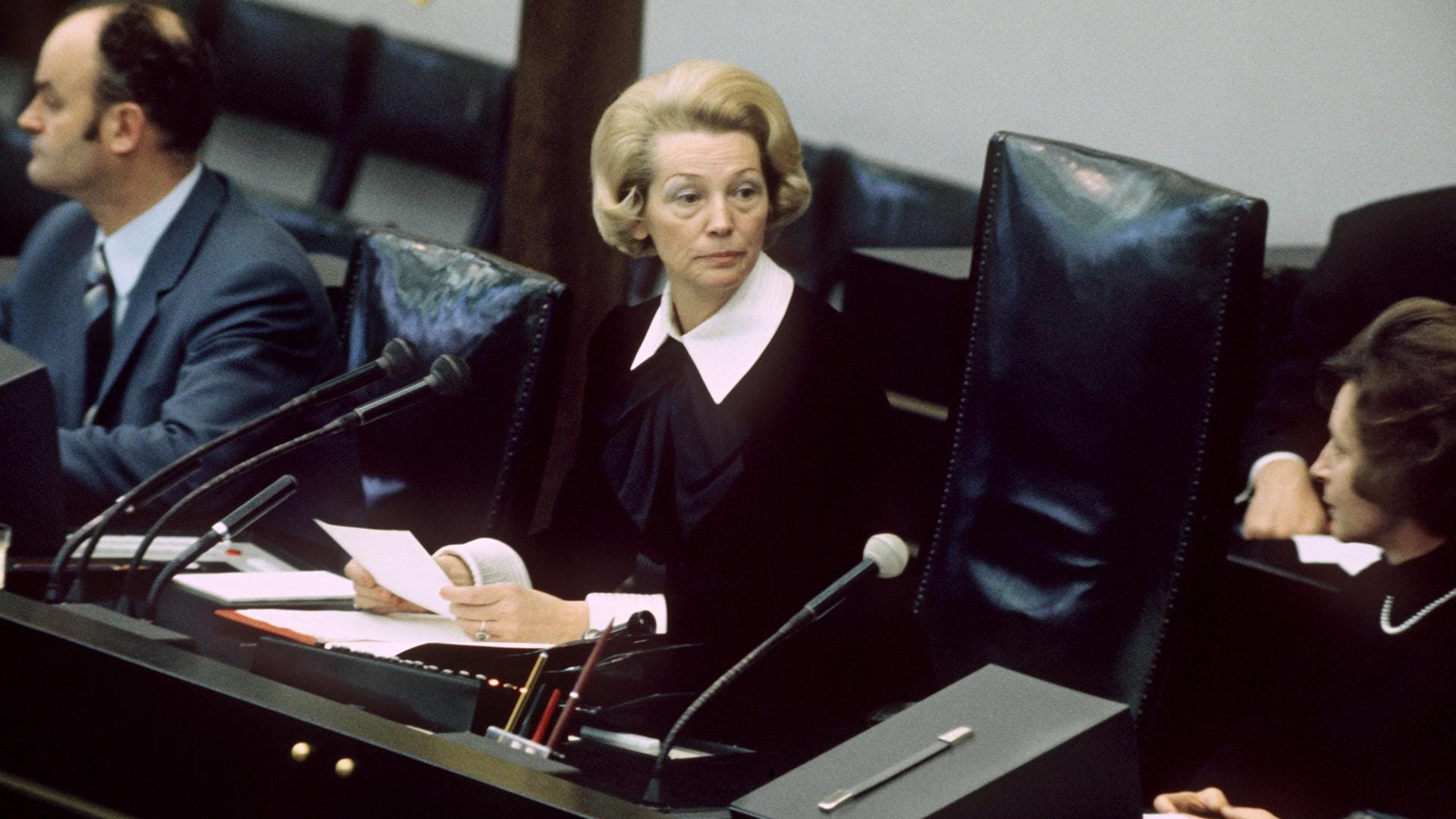 Bundestagpräsidentin Annemarie Renger (M, SPD) im Bundestag während der Wahl des Bundeskanzlers (Archivfoto vom 14.12.1972).