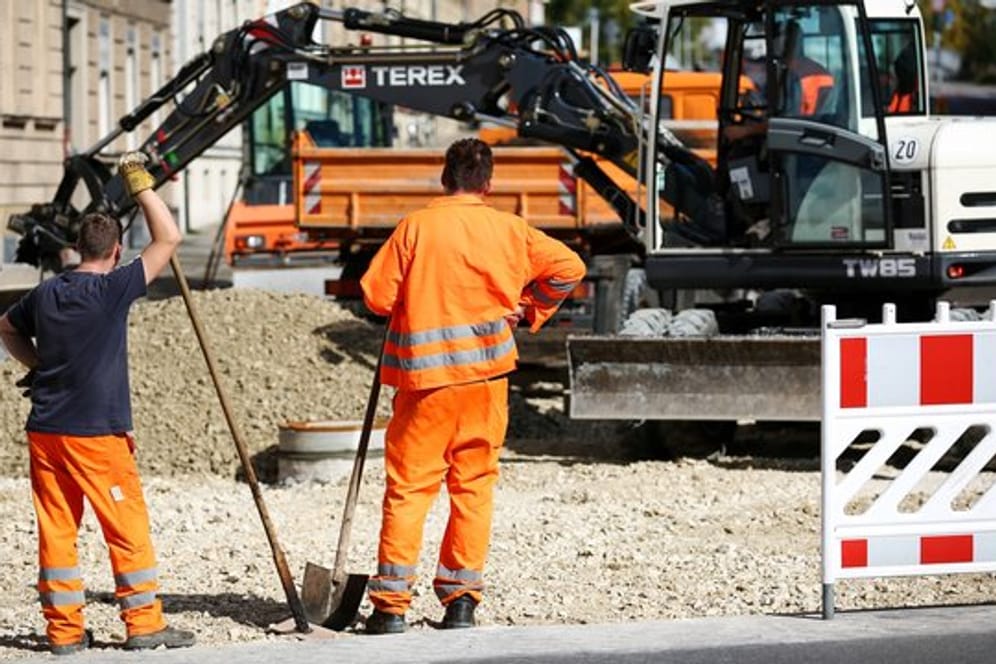 An den Kosten für einen Straßenausbau müssen sich die anrainenden Grundstückseigentümer beteiligen.
