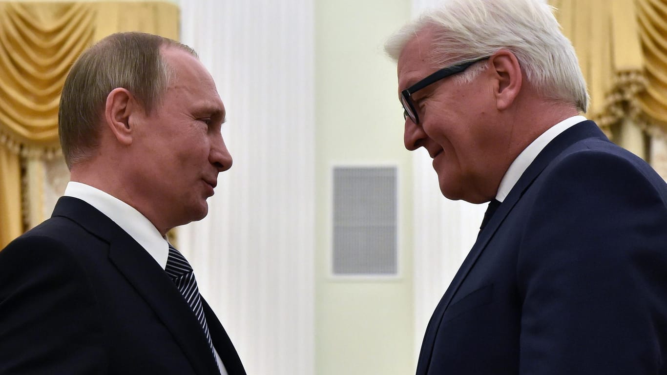 Im März 2016 war Steinmeier noch als Außenminister bei Putin zu Gast.