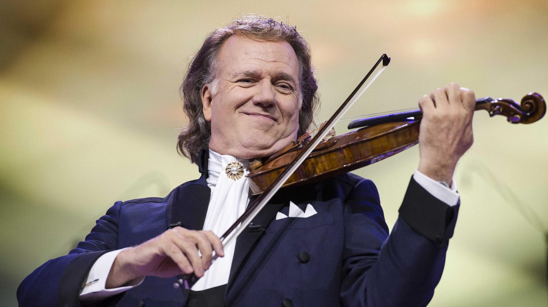 Andre Rieu hat mehr als 40 Millionen Platten verkauft.