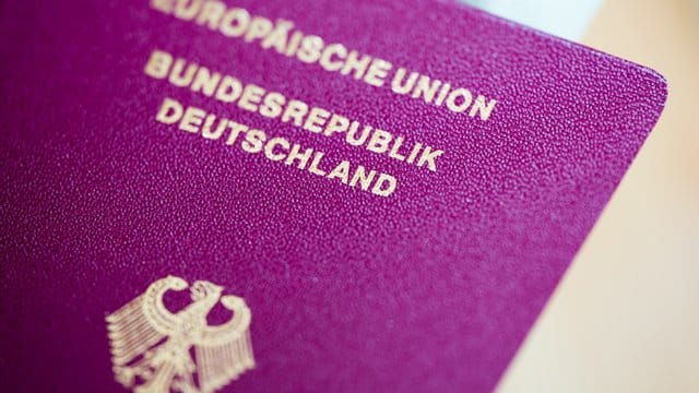Mit dem Pass der Bundesrepublik kann man ohne größere Anstrengungen in 158 Länder einreisen. Mit dem Pass der Bundesrepublik kann man ohne größere Anstrengungen in 158 Länder einreisen.