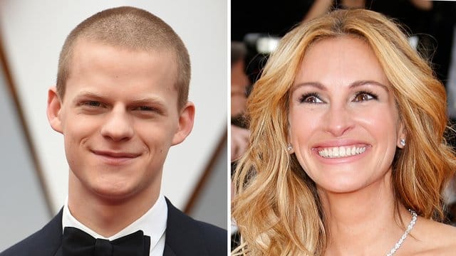 Lucas Hedges (l) und Julia Roberts stehen gemeinsam vor der Kamera.