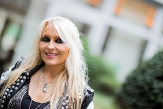 Die Heavy-Metal-Sängerin Doro Pesch bringt ein neue Album heraus und geht auf Tour.