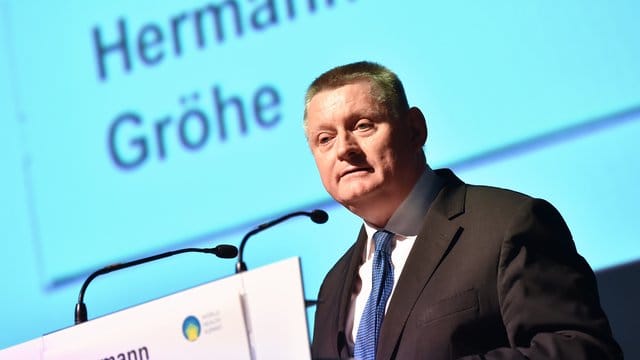 Der Gesundheitsminister folgt mit der Absenkung den Empfehlungen des Schätzerkreises im Gesundheitswesen.