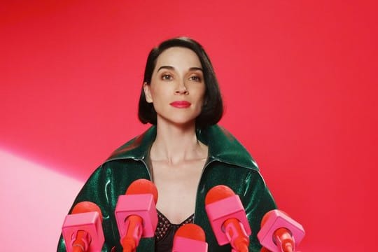 Höchst angesagt: die US-Artpop-Musikerin St.