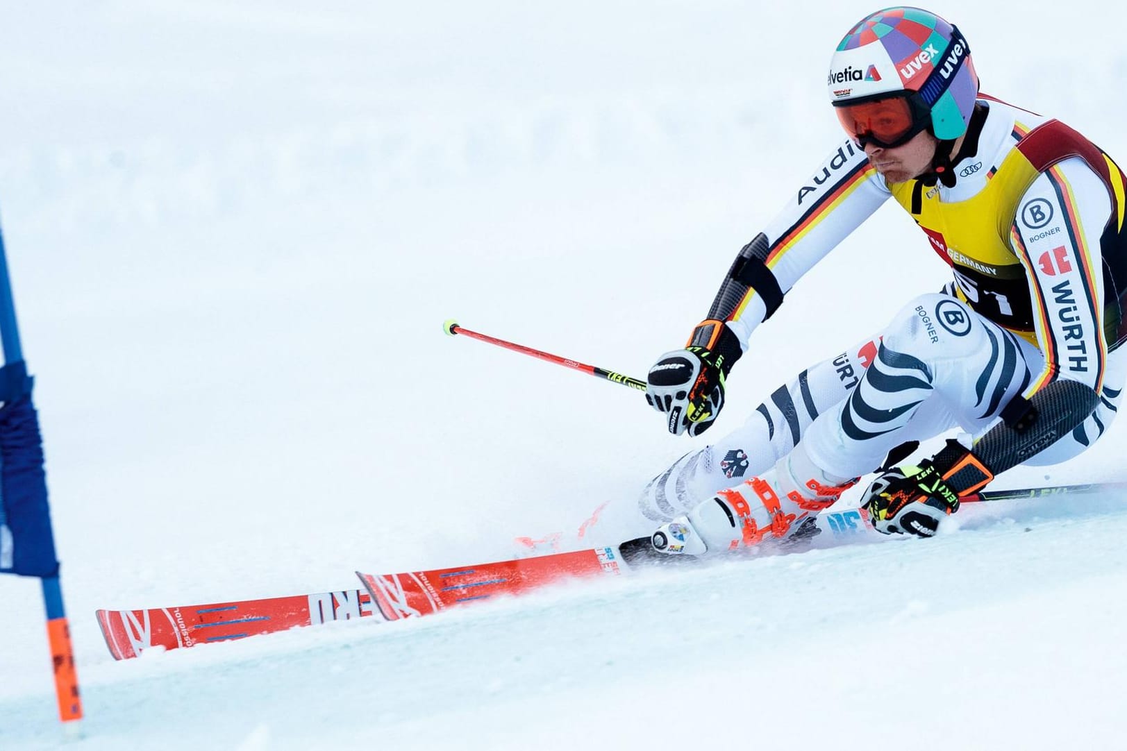 Der deutsche Rennfahrer Stefan Luitz bereitet sich im Training in Sölden auf den Weltcup-Auftakt vor.