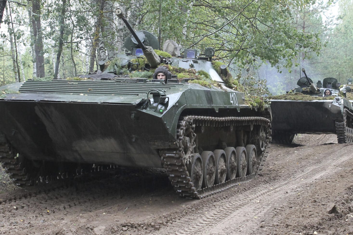 Panzer der weißrussischen Armee während des russisch-weißrussischen Großmanöver "Sapad".