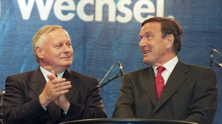 Oskar Lafontaine und Gerhard Schröder waren die Wegbereiter für den Wahlsieg der SPD im Jahr 1998.