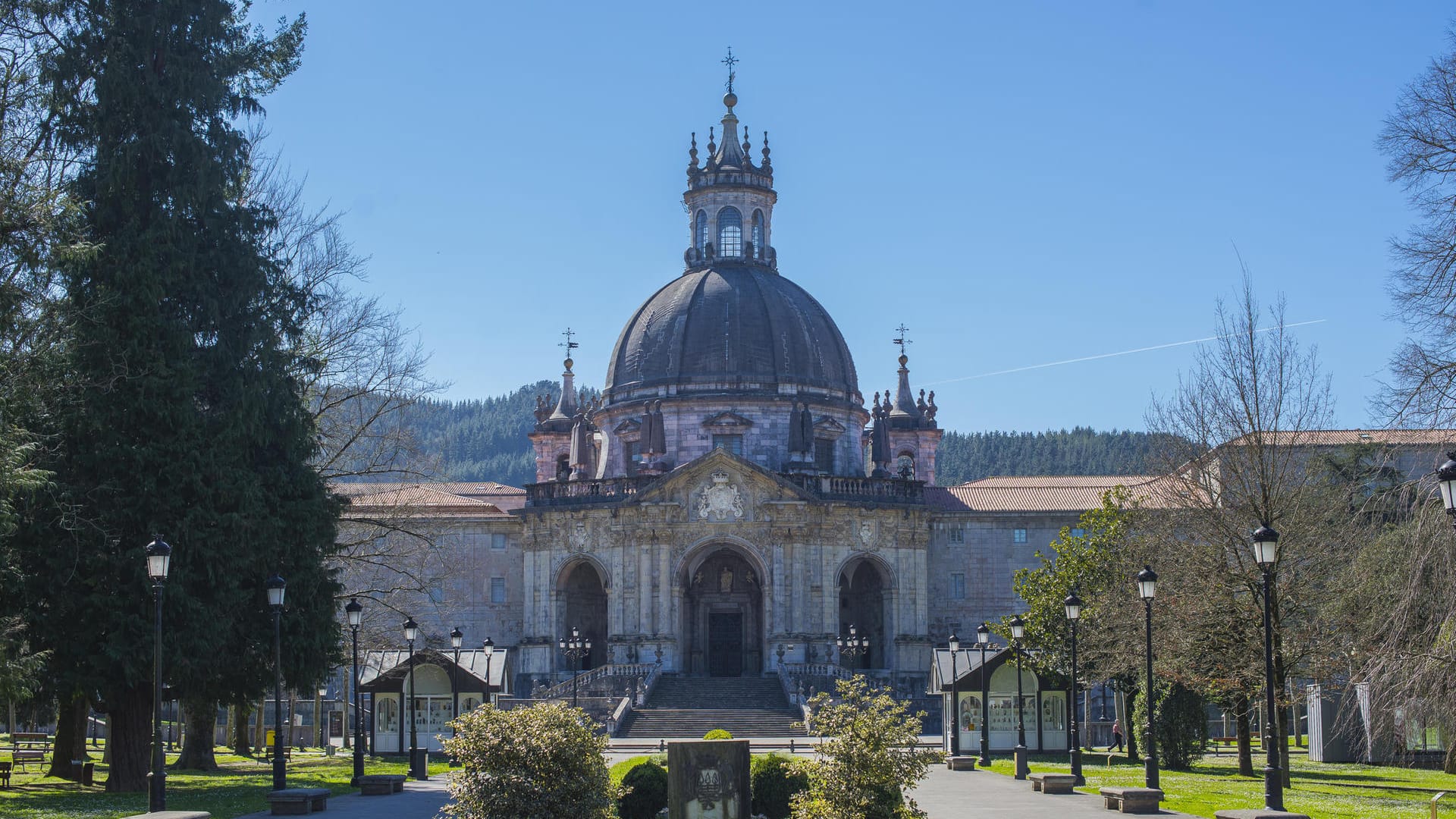 Basilika des Jesuitenkollegs in Loyola.