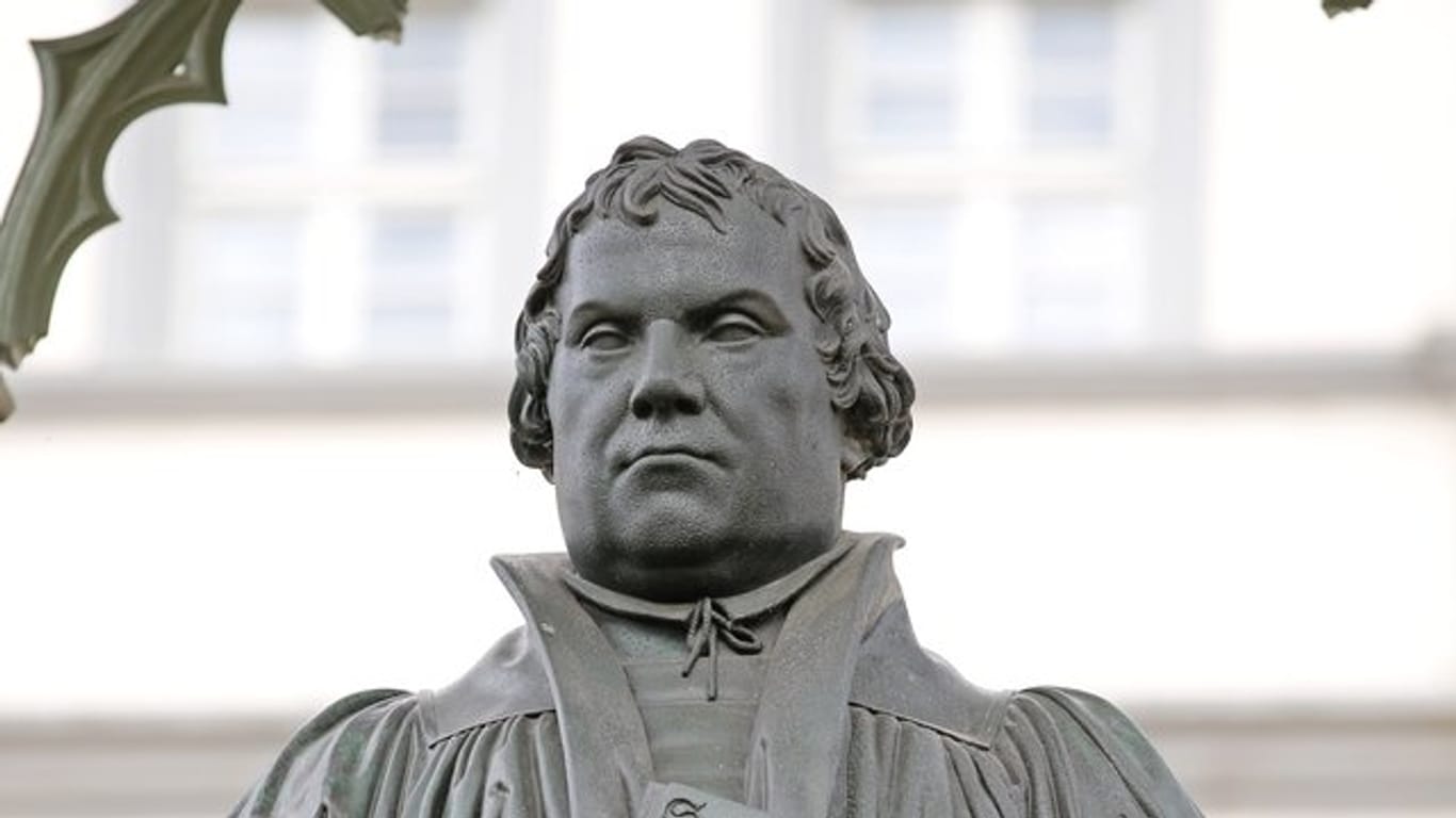 Das Denkmal für Martin Luther auf dem Marktplatz der Lutherstadt Wittenberg.