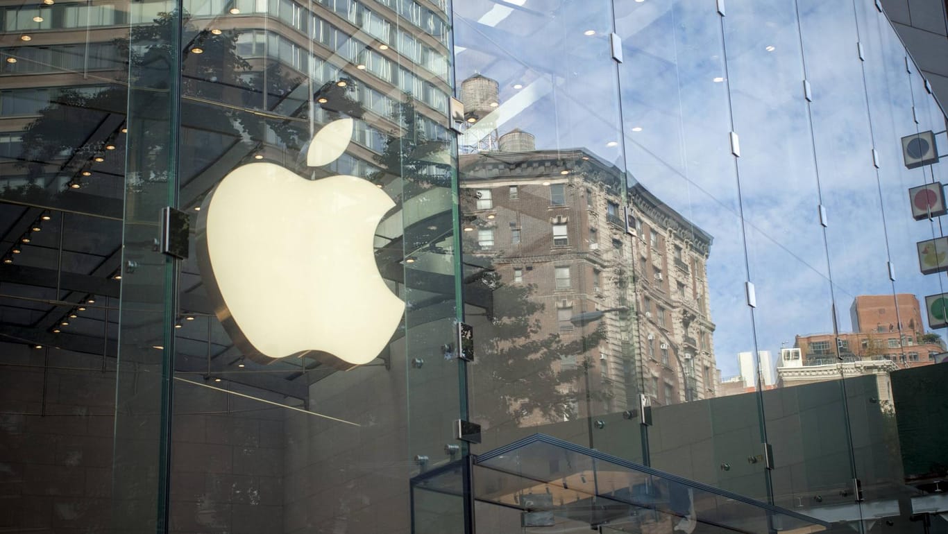 Das Apple-Logo auf dem Apple-Store in New York.