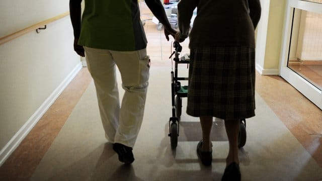 Die Entscheidung des Arbeitsgerichts Kiel drehte sich um die Frage der Mindestbesetzung des Pflegedienstes auf bestimmten Stationen. Die Entscheidung des Arbeitsgerichts Kiel drehte sich um die Frage der Mindestbesetzung des Pflegedienstes auf bestimmten Stationen.
