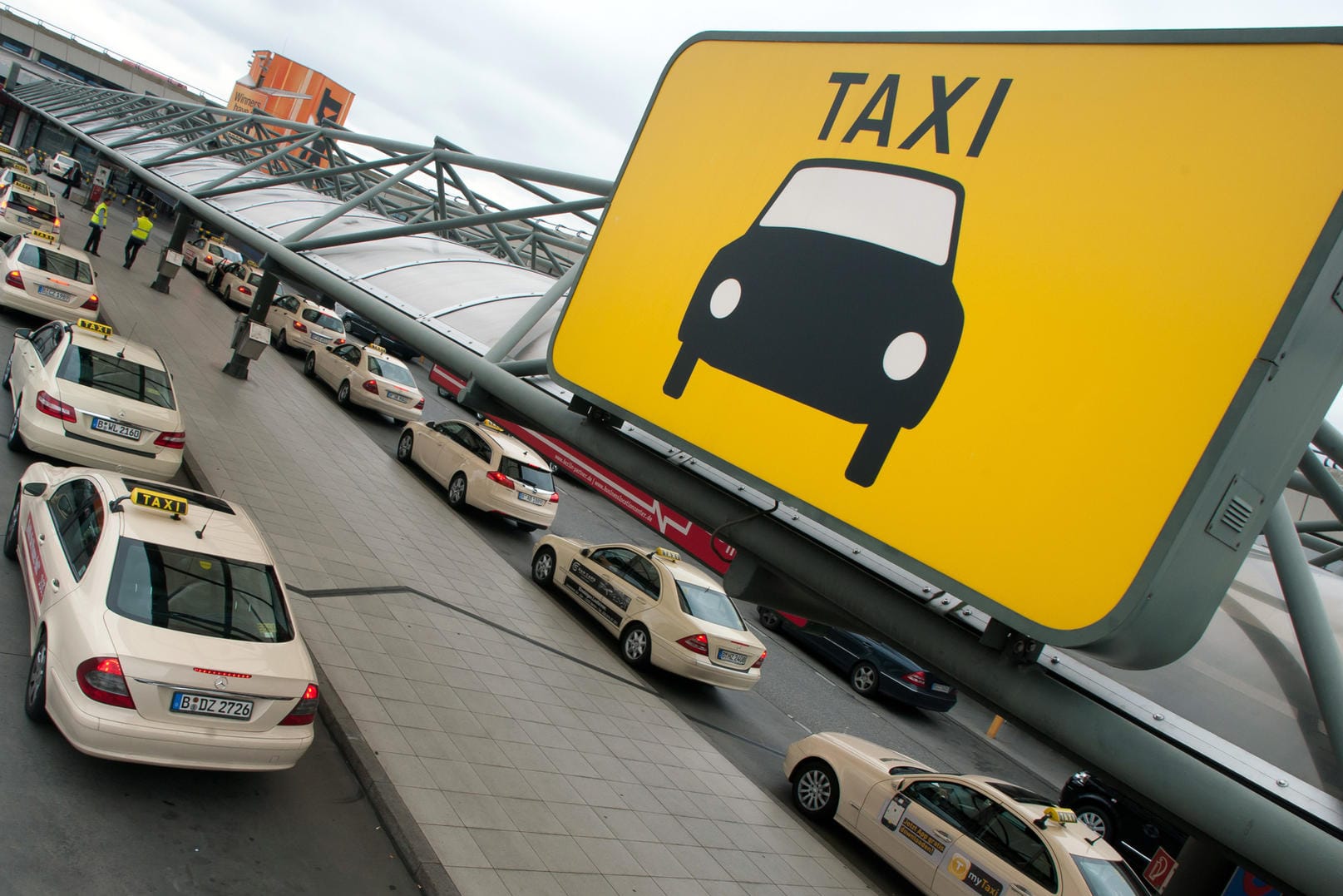 Taxistand am Flughafen