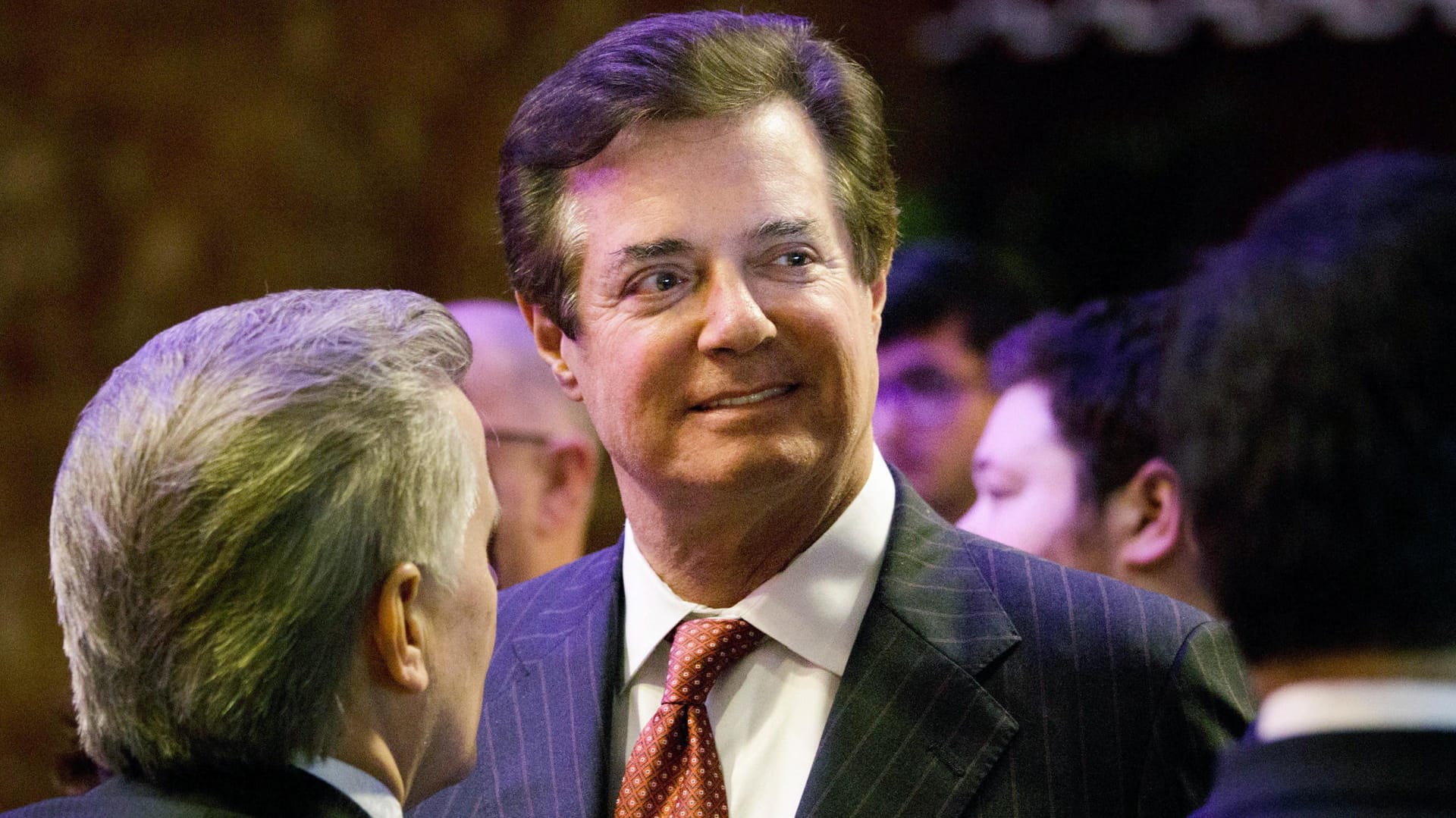 Trumps Ex-Wahlkampfchef Paul Manafort soll sich den Behörden stellen.