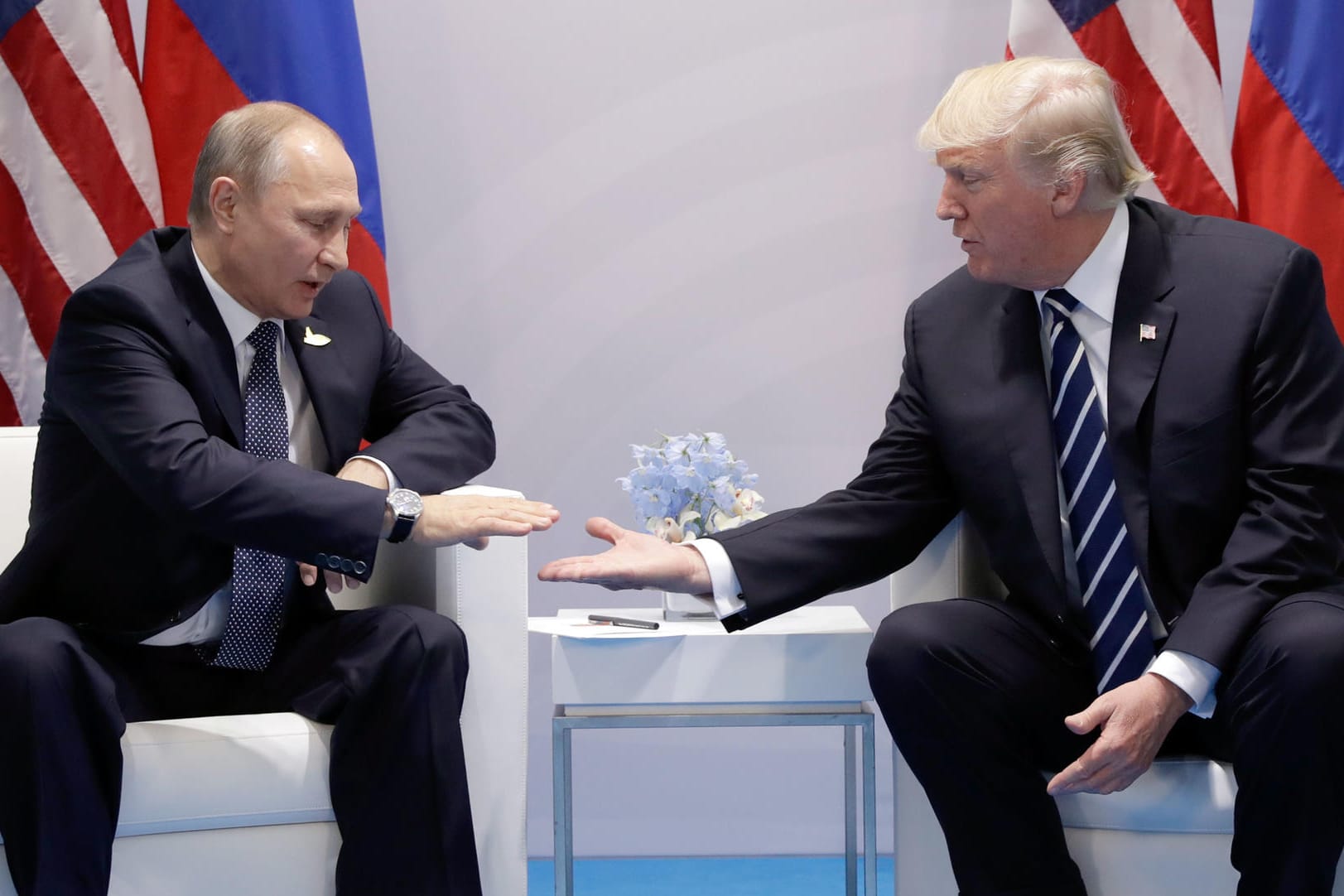 Die US-Geheimdienste sind davon überzeugt, dass sich die russische Regierung in den US-Wahlkampf zugunsten Trumps eingemischt hat.