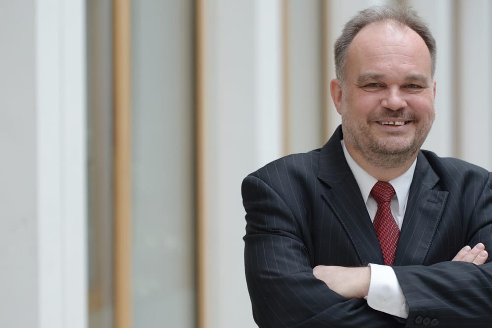 Lukas Siebenkotten, Bundesdirektor des Mieterbundes, fordert eine Verschärfung der Mietpreisbremse.