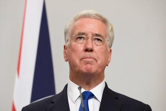Michael Fallon ist nicht länger britischer Verteidigungsminister.