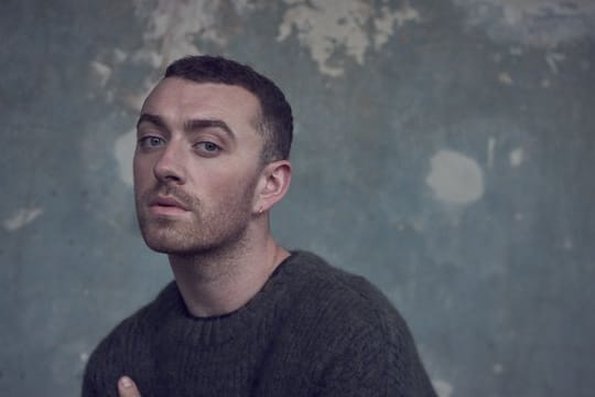 Sam Smith singt gegen die Traurigkeit an.