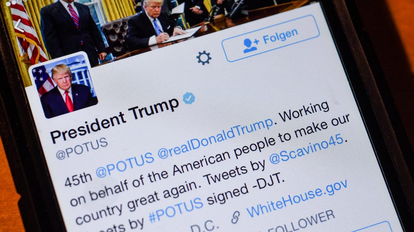 Der private Twitter-Account von Donald Trump war für kurze Zeit offline.