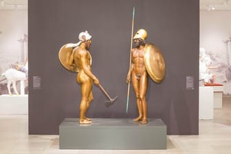 Im Museum Legion of Honor in San Francisco (USA) sind bunt bemalte Rekonstruktionen antiker Skulpturen im Rahmen der Ausstellung "Gods in Color: Polychromy in the Ancient World" zu sehen.