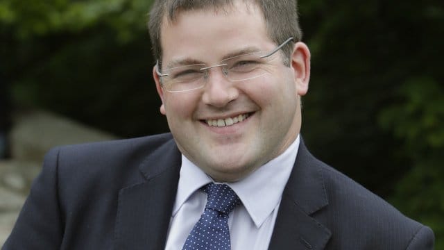 In Großbritannien wird damit gerechnet, dass noch weitere Parlamentarier ihren Posten aufgeben müssen. In Großbritannien wird damit gerechnet, dass noch weitere Parlamentarier ihren Posten aufgeben müssen.