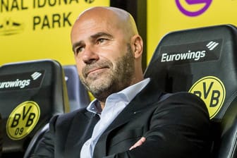 Peter Bosz hat derzeit keinen leichten Stand bei Borussia Dortmund.