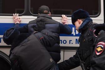 Hunderte Nationalisten in Moskau festgenommen