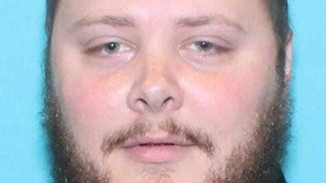 Devin Patrick Kelley soll während des Gottesdienstes in einer Kirche in Sutherland Springs das Feuer auf Gläubige eröffnet haben. Devin Patrick Kelley soll während des Gottesdienstes in einer Kirche in Sutherland Springs das Feuer auf Gläubige eröffnet haben.
