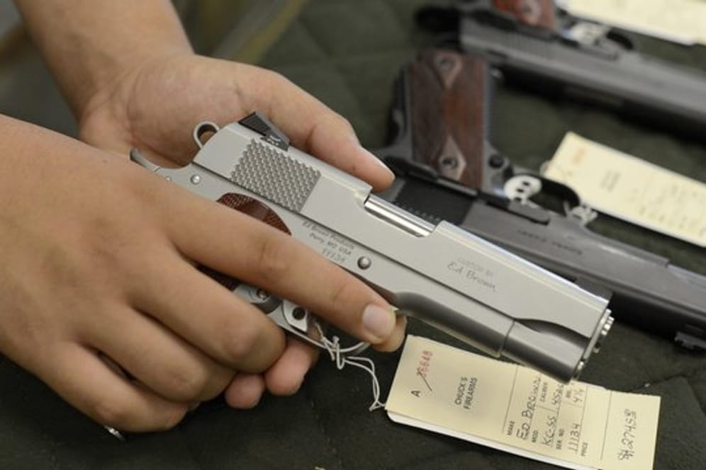 Waffenladen in den USA: Der Texas-Attentäter hätte keine Waffen kaufen dürfen.