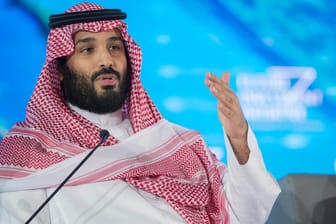 Mohammed bin Salman: Der saudische Kronprinz hat nach dem Raketenangriff auf Riad mit scharfer Kritik am Iran reagiert.