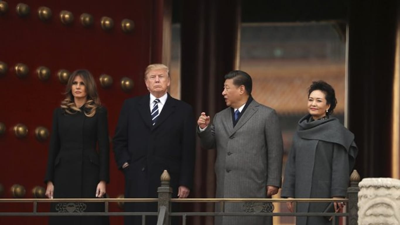 US-Präsident Trump und seine Frau Melania besuchen gemeinsam mit dem chinesischen Präsidenten Xi Jinping und dessen Frau Peng Liyuan die Verbotene Stadt.