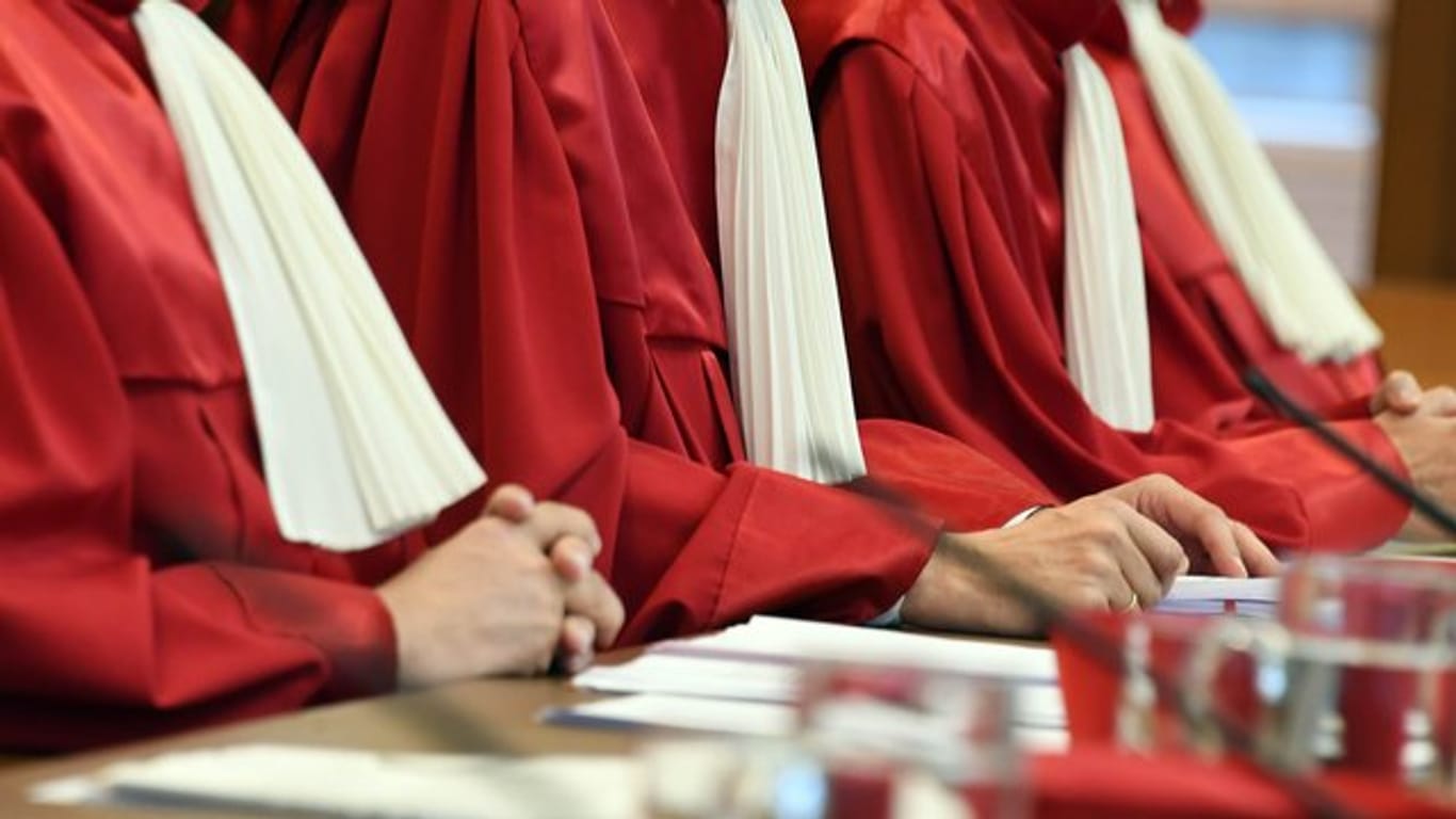 Richter des Bundesverfassungsgerichts in Karlsruhe bei einer Urteilsverkündung.