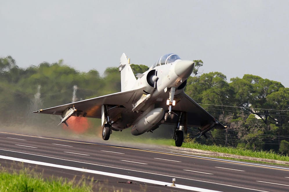 Startender Mirage 2000 Kampfjet der taiwanesischen Luftwaffe