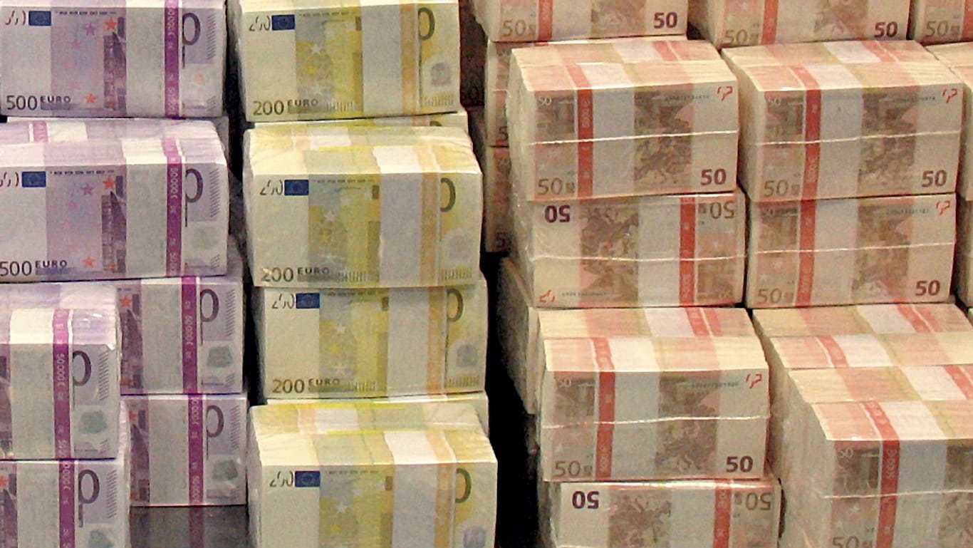 Neue Euro-Scheine: Deutschland verliert nach Schätzungen durch Steueroasen jedes Jahr 17 Milliarden Euro Steuereinnahmen.