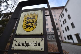 Landgericht Heilbronn verurteilt zwei Männer zu Haftstrafe nachdem sie Flüchtlingsheim anzündeten