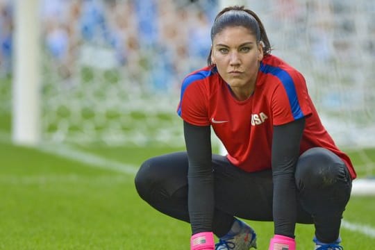 "Sepp Blatter hat mir an den Arsch gefasst", sagte Hope Solo, Ex-Torhüterin der USA.