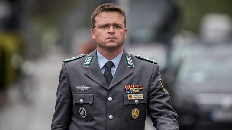 Andre Wüstner, der Vorsitzende des Deutschen Bundeswehrverbands, zu Jamaika: "Ich habe bisher mit Grauen die Sondierungsgespräche verfolgt."