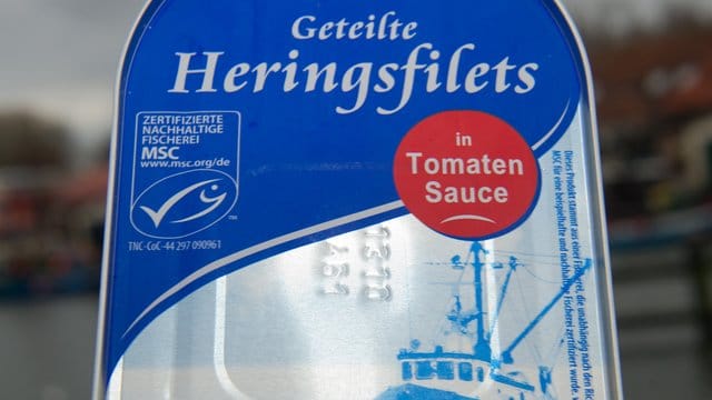 Eine Fischdose mit dem MSC-Siegel.
