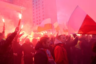 Teilnehmer der rechtsnationalen Kundgebung beim diesjährigen polnischen Unabhängigkeitstag